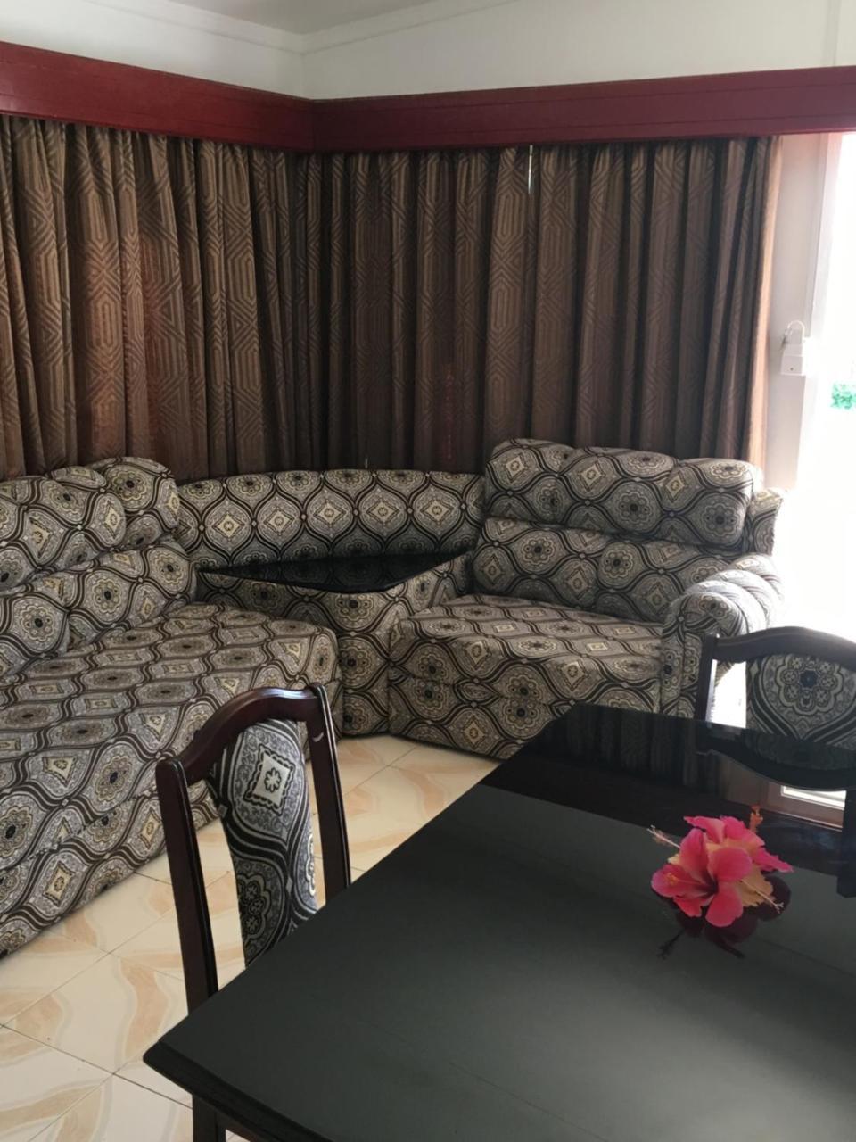 Holiday Hire Fiji ラウトカ エクステリア 写真