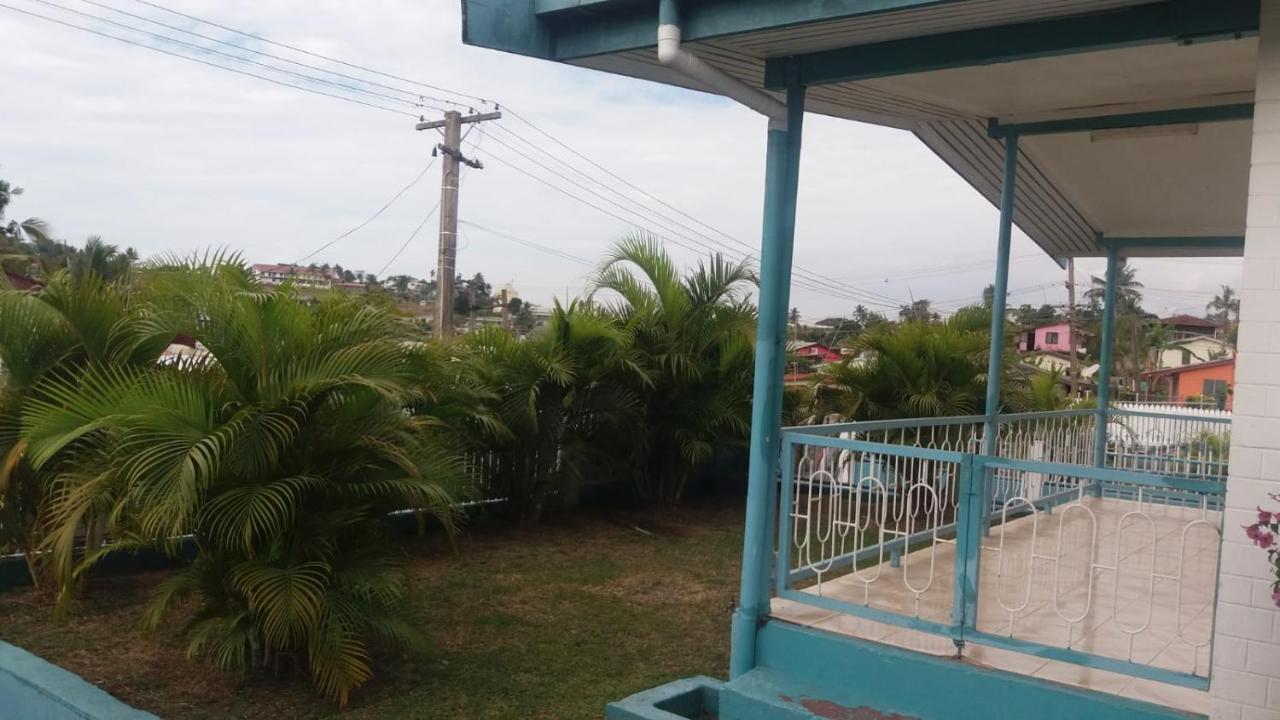Holiday Hire Fiji ラウトカ エクステリア 写真